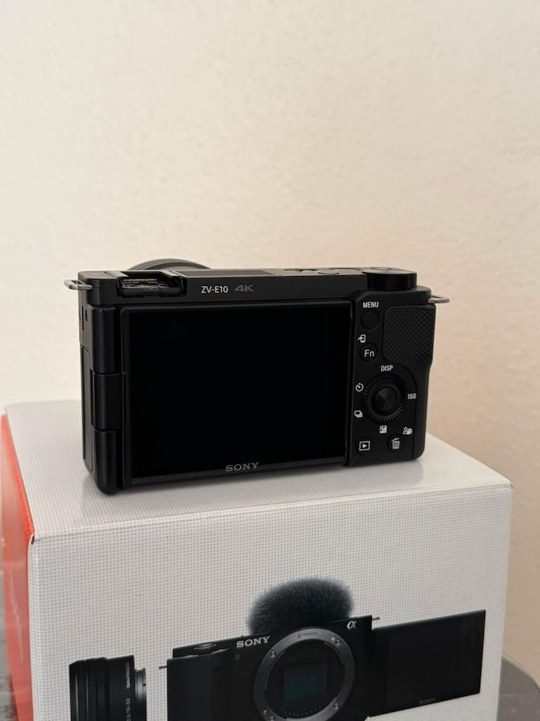 Sony ZV-E10 fotoğraf makinası (18-50mm) - 2