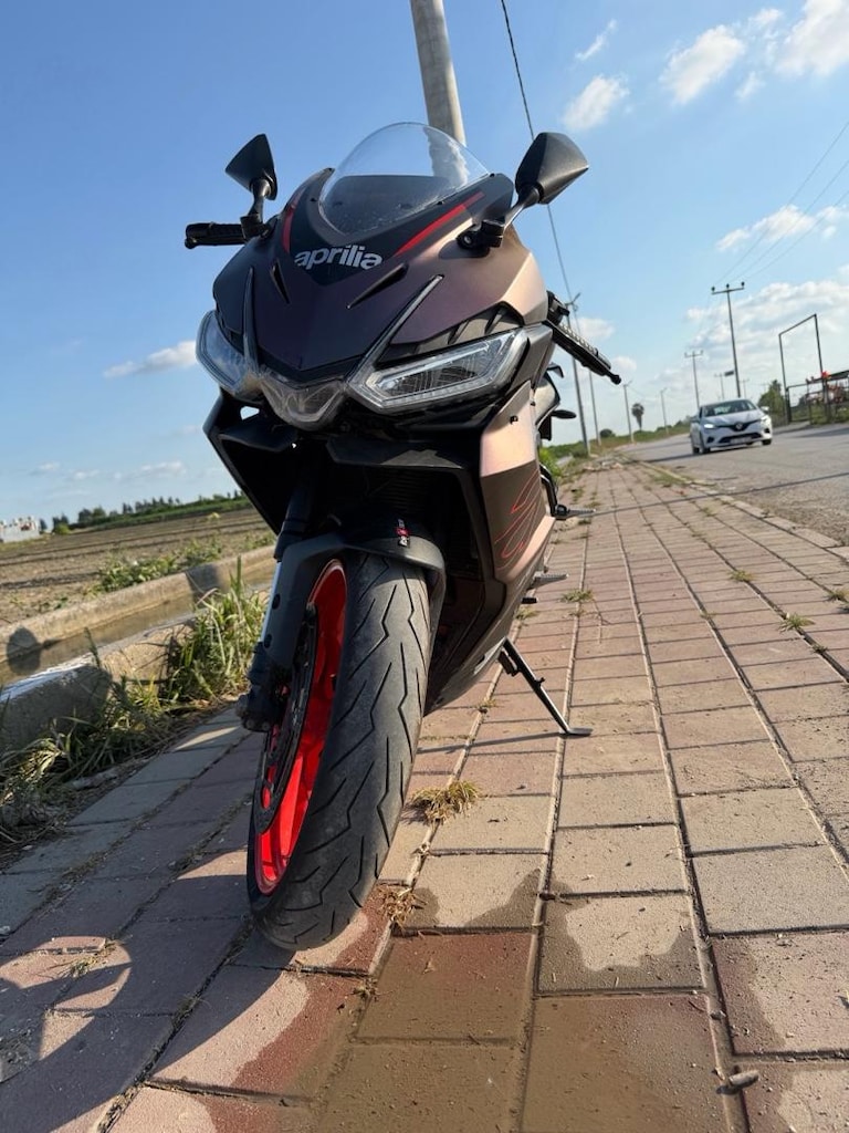 Aprilla rs457