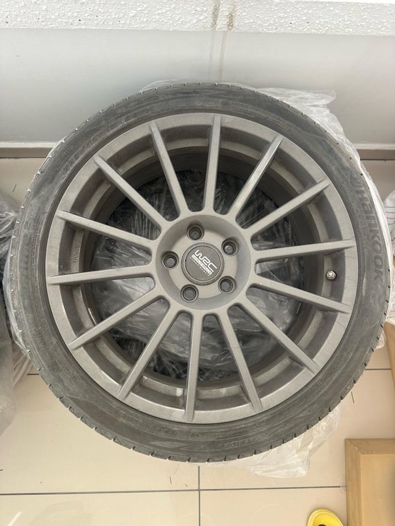 VAG GRUBU UYUMLU 18 İNÇ WRC JANT VE 225/40R18 LASTİK TAKIMI - 3