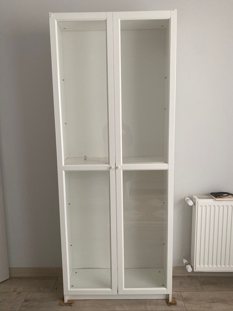 İkea Cam Kapaklı Kitaplık - 4