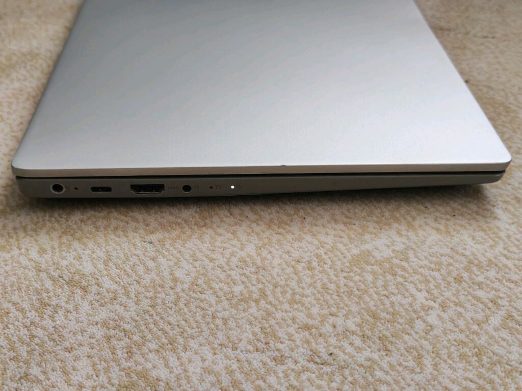 Lenovo 14 inc Ryzen 7 5700u - 4