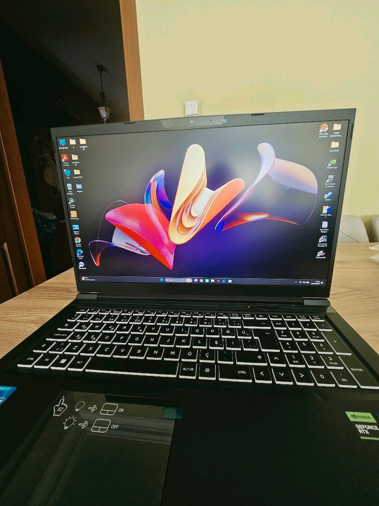 Monster laptop - 2