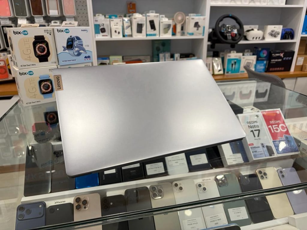 Lenovo Ideapad Slim 3 15”8 - 2
