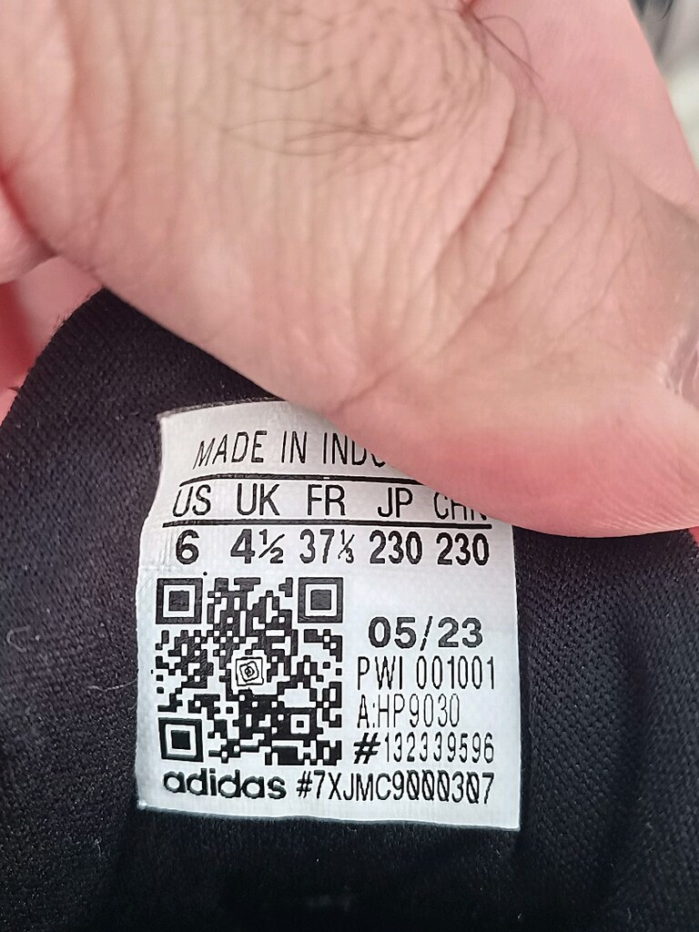 Adidas Pureboost 22 Orjinal sıfır gibi üründür Birkaç kez giyilmis - 8