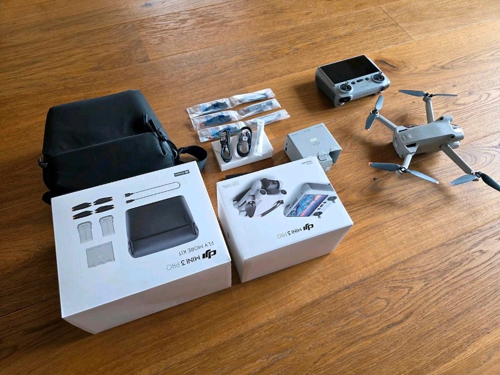 Dji Mini 3 Pro Drone + Fly More Combo Kit 4 Aylık