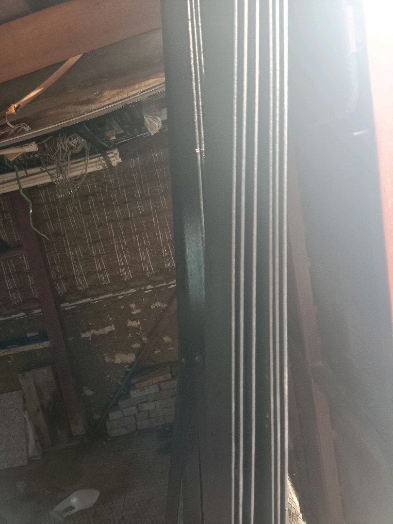 satılık 40*40 köşebent 4 millik kalınlıkta boy2metre komple boyanmış - 3
