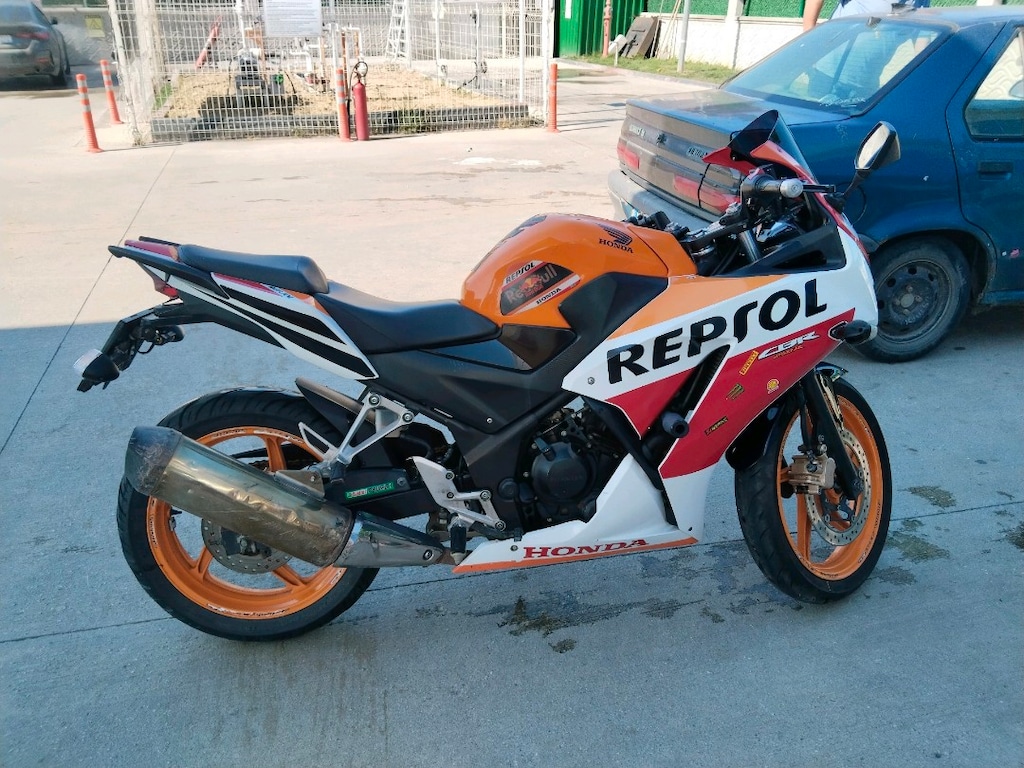 Honda CBR 250 r repsol sorunsuz - 3