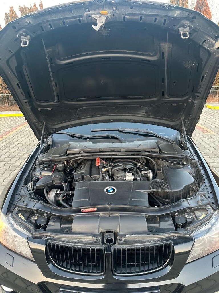 2005 model e90 320i - 13