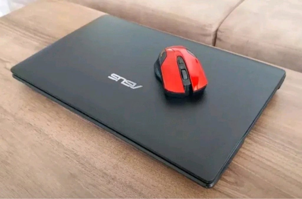 Tertemiz Ömürlük Hızlı Asus i5 - Yeni Pil - 8gb RAM - SSD TurboDisk'li - 8