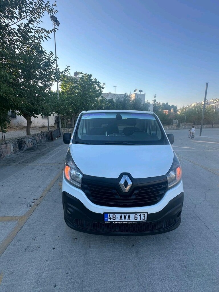 Renault Trafic - 10