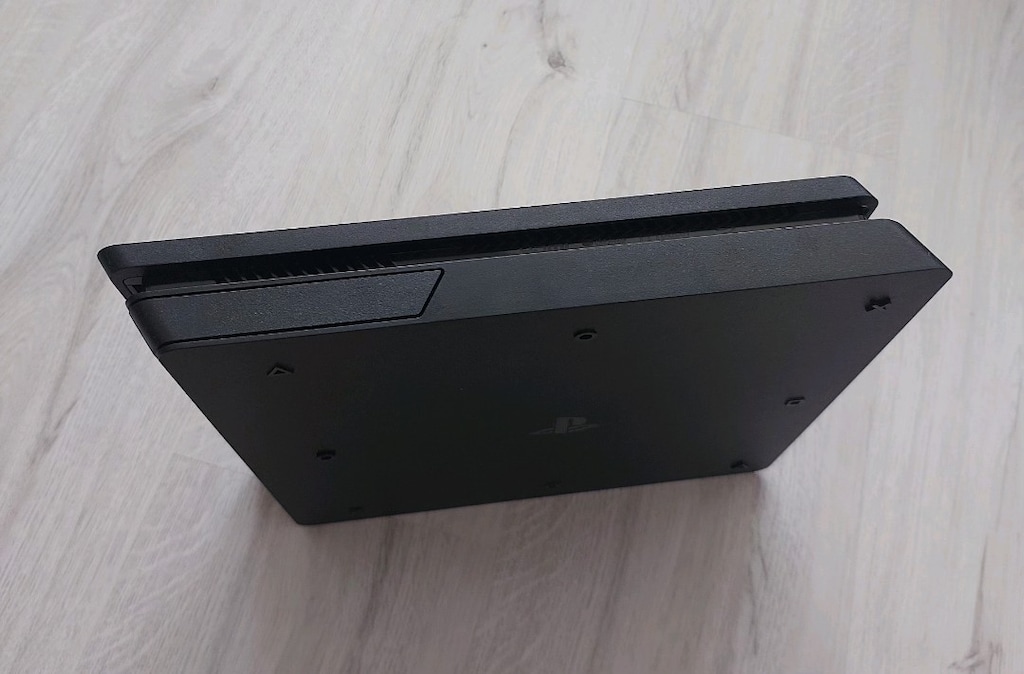 Az Kullanılmış, Kutusunda PlayStation 4 (2 Kol + Oyunlar Dahil) - 11