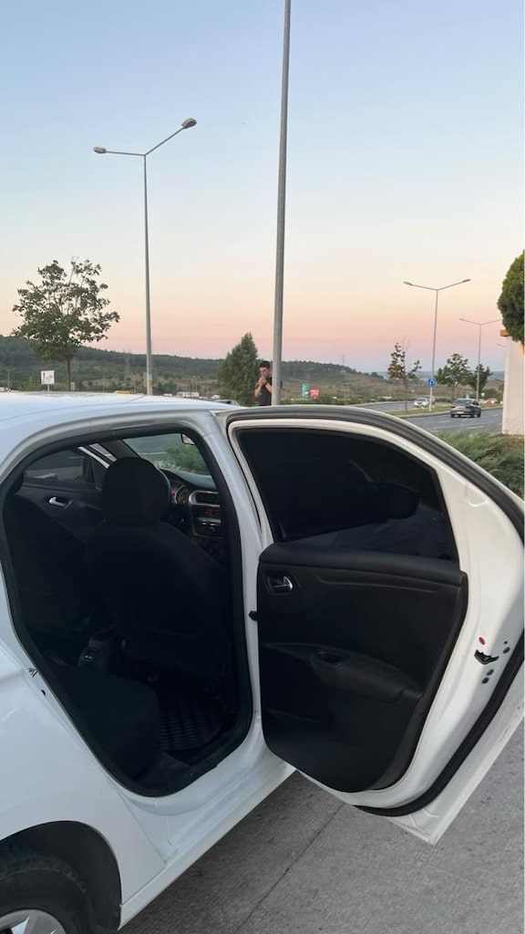 Beyaz Citroen Otomobil - 5