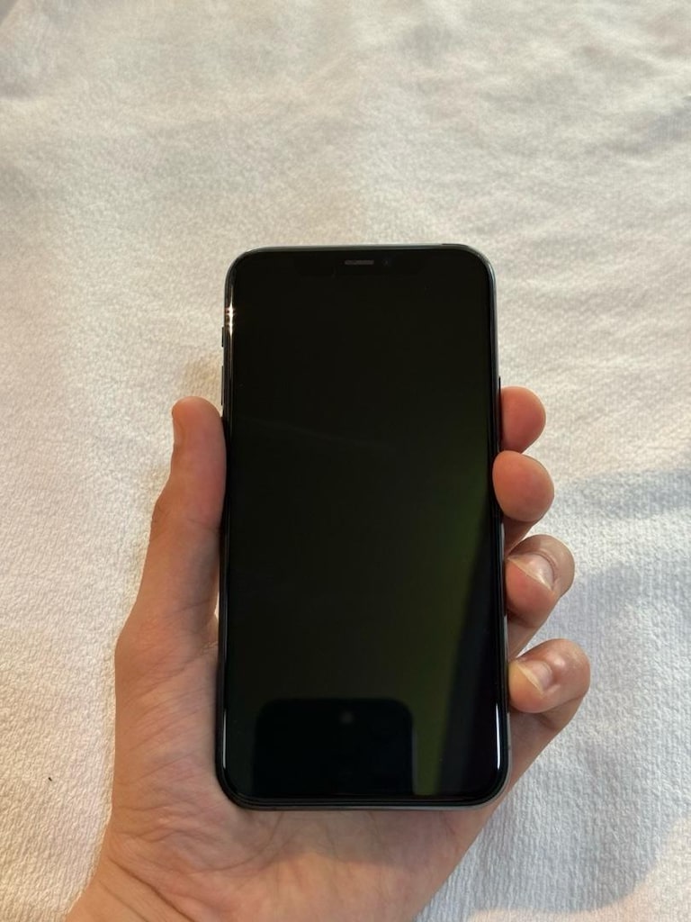 IPHONE 11 PRO 64 GB - 3