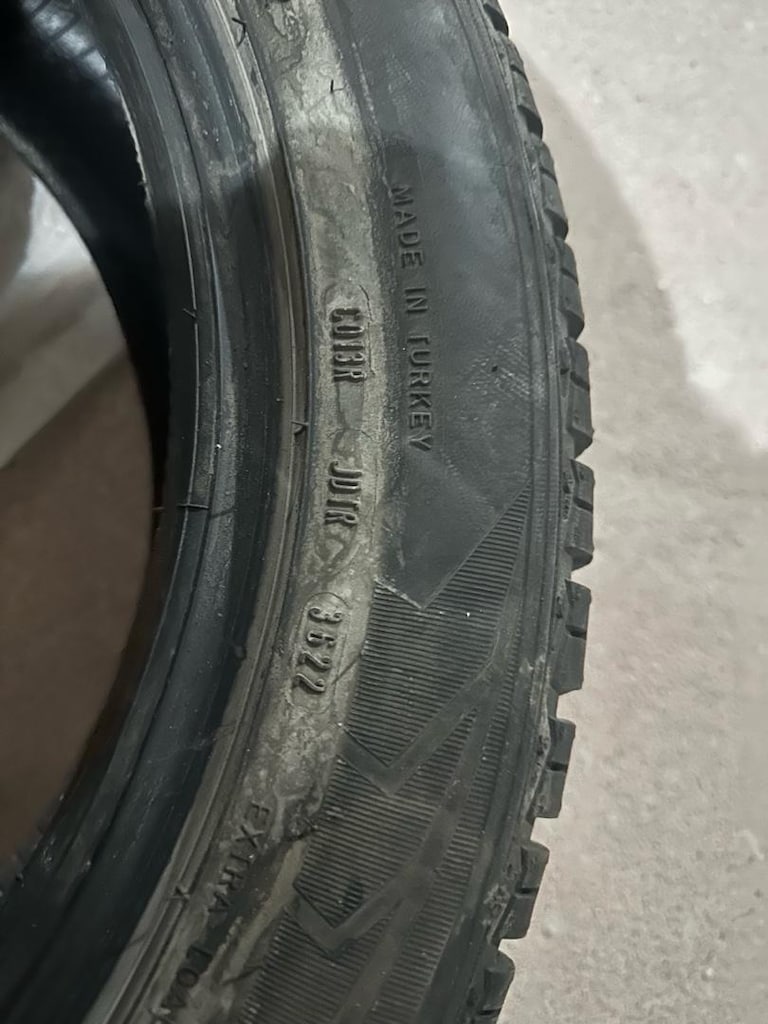 215 55 17 Goodyear kışlık 4 lastik - 2