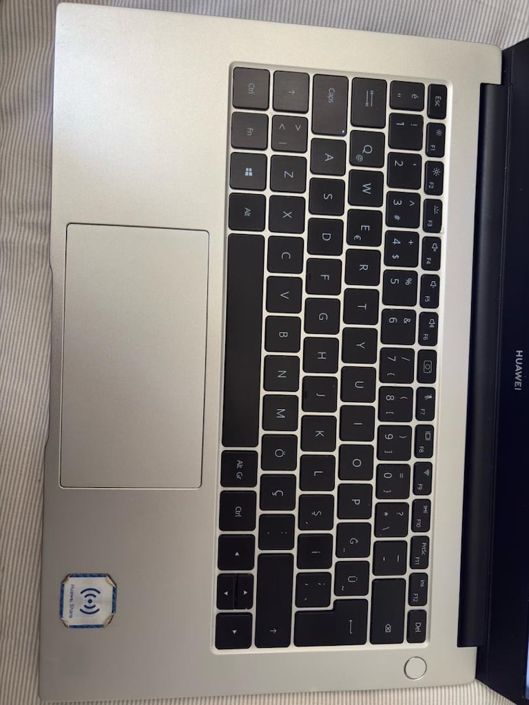 Huawei MateBook D14 - 3