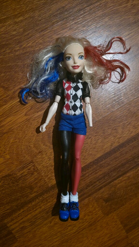 DC Super Hero Girls Harley Quinn Figür bebek - 4