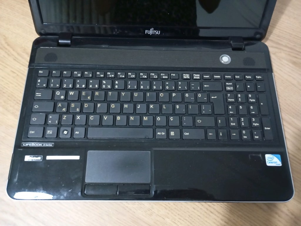 FUJİTSU LİFEBOK AH531DİZ ÜSTÜ BİLGİSAYAR - 2