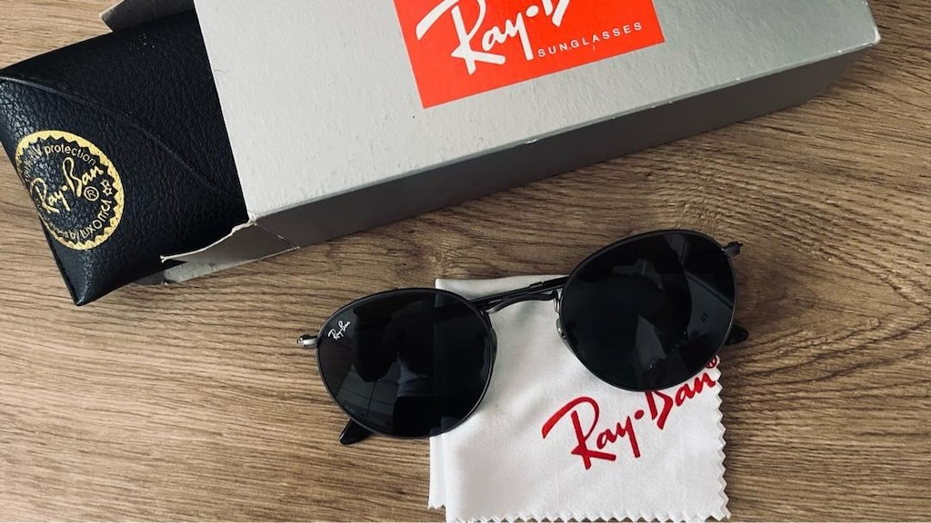 Ray-Ban unisex güneş gözlüğü.