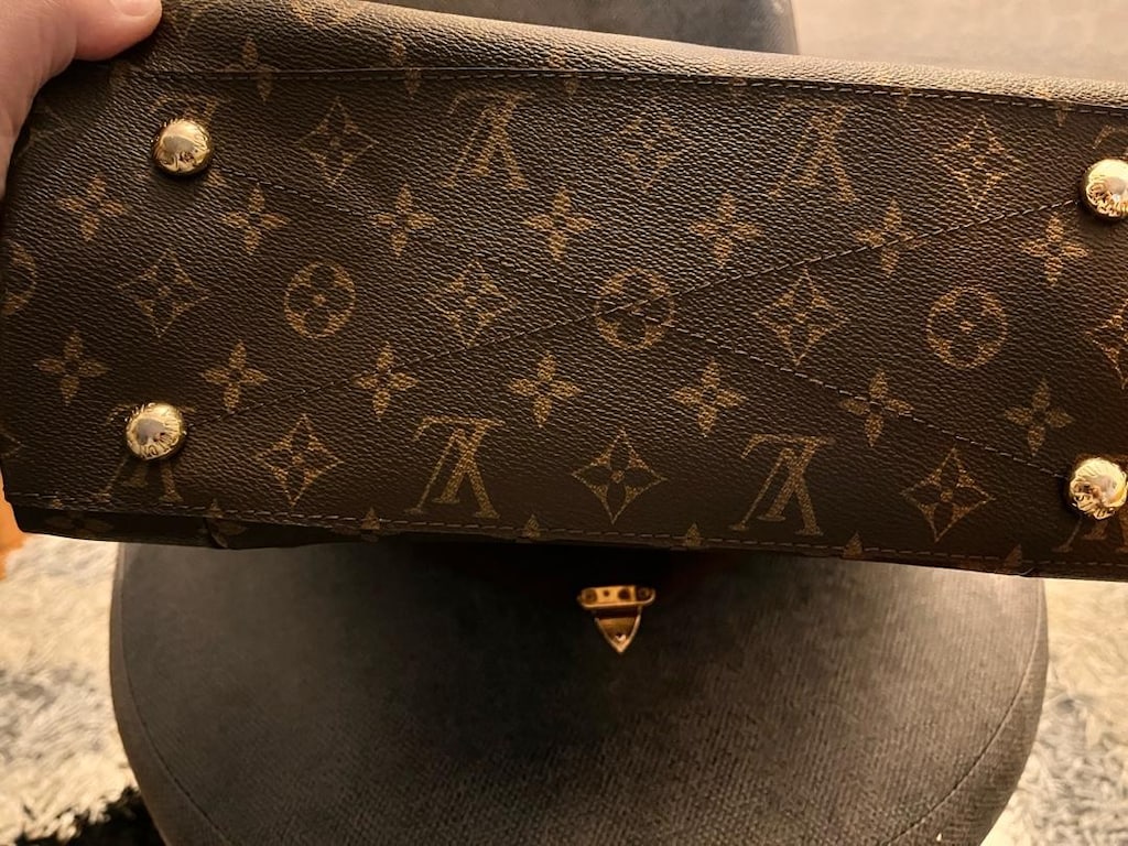 Louis Vuitton - 5