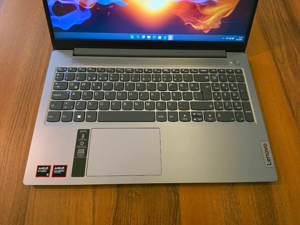 Lenovo Slim Amd Ryzen 5 islemci Hatasiz - 2