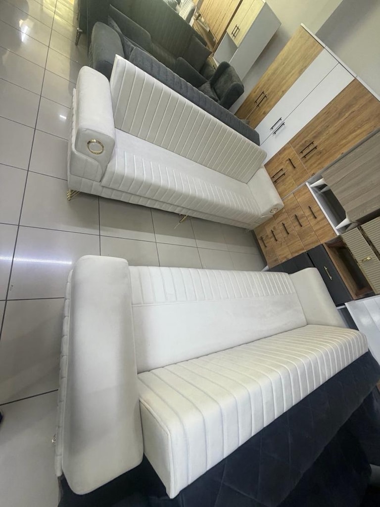 KREM RENKTE SIFIR SANDIKLI MODEL - 4
