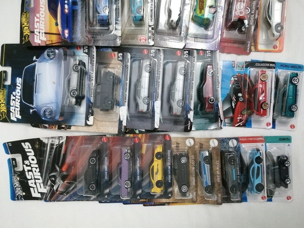 hotwheels premium ve regular karısık - 12