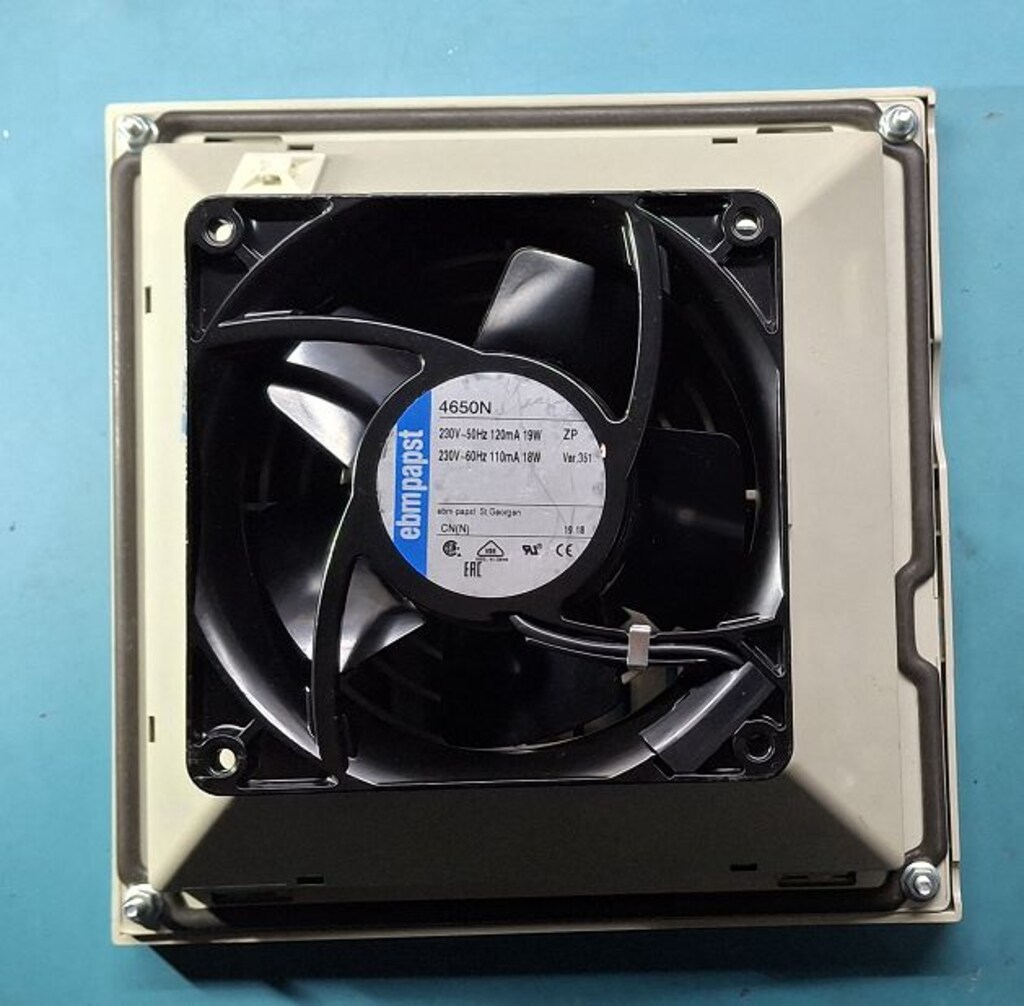 Elektrik Dolapları için Rittal SK Serisi Filtreli soğutma Fanı 230 V A - 2