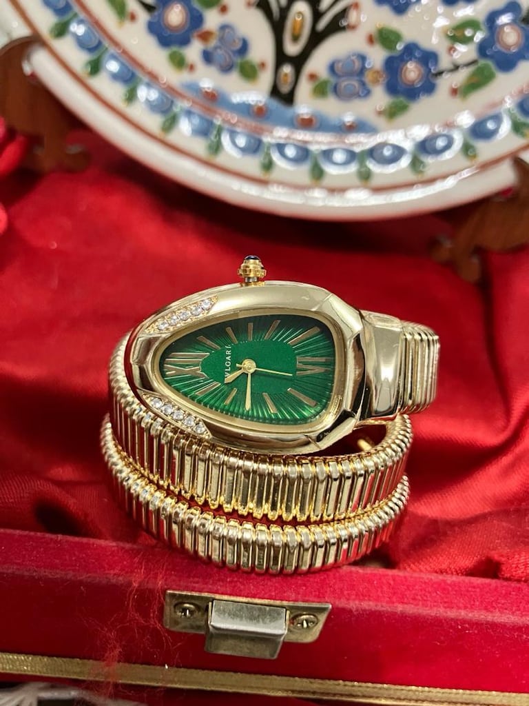 Bvlgari Yeşil Kadranlı Altın Tonlu yılan kordon kadın saat - 3