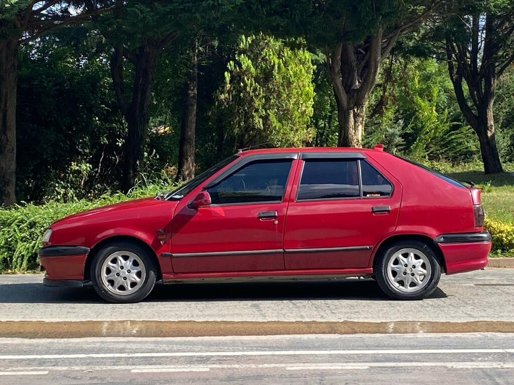 1.6 karbüratörlü Renault Europa - 4