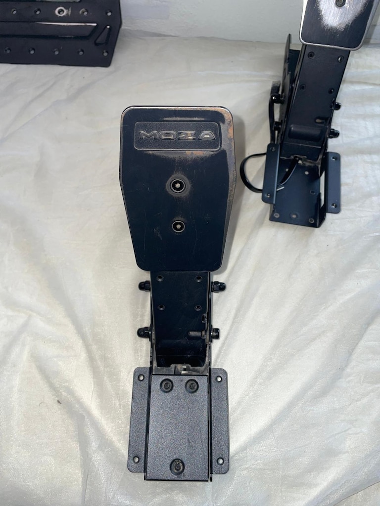 Moza R3 Direct Drive Direksiyon Seti + Debriyaj Pedalı + th8 - 10