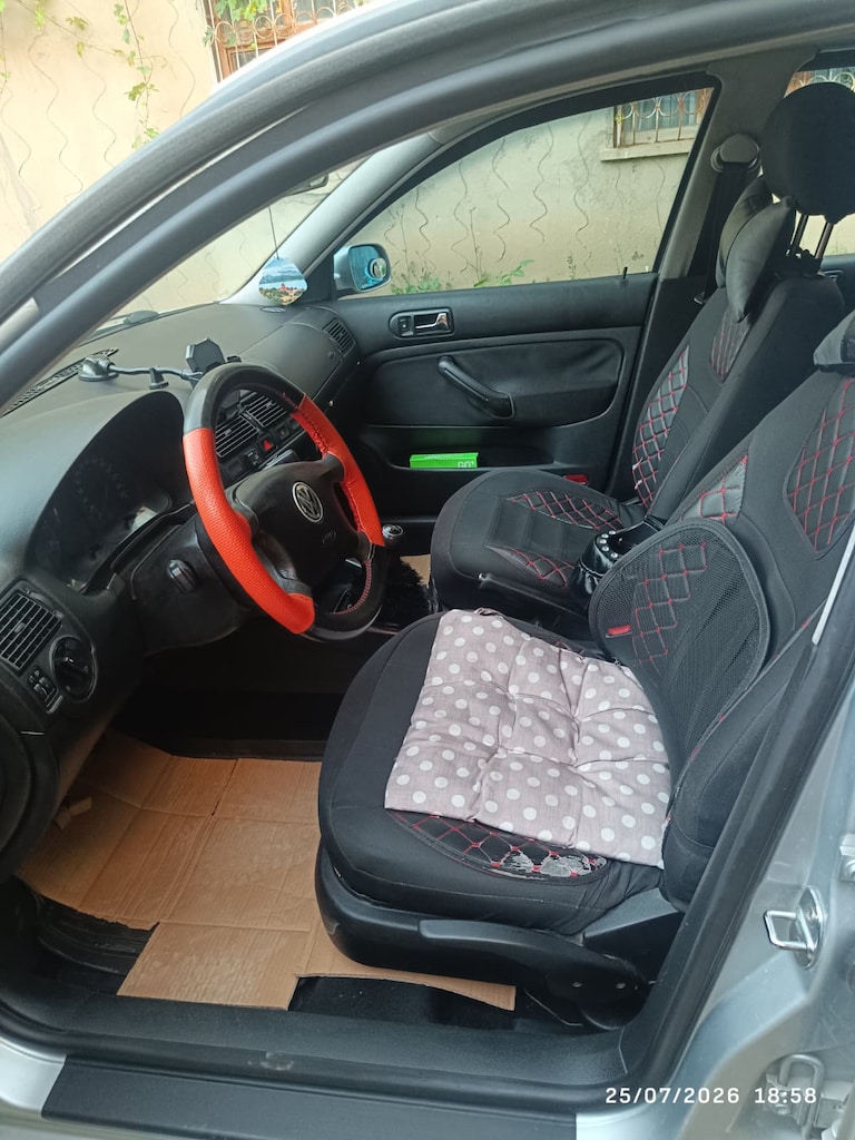 2001 MODEL VOLKSWAGEN GOLF 4 - 7