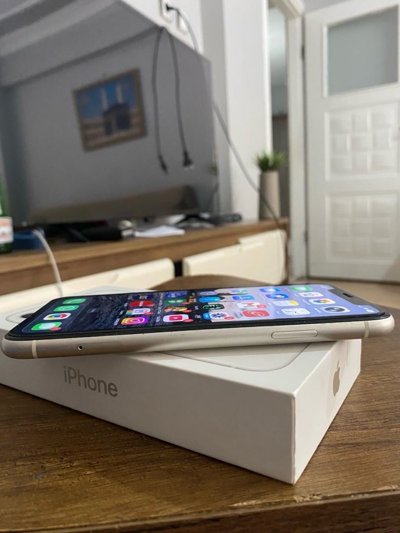 iPhone 11 - 5