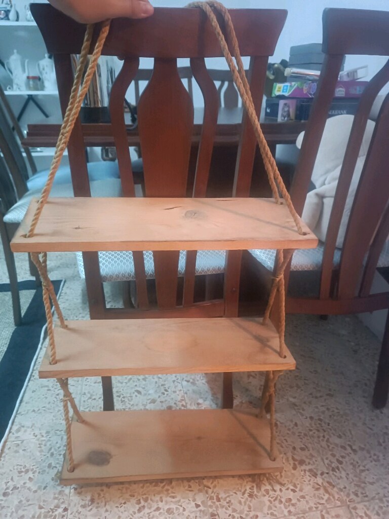 Ahşap basamaklı raf temiz sağlam - 5