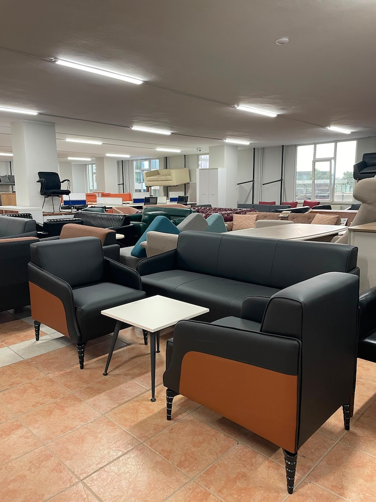 KLAS OFİS ÜSKÜDAR PARLAK SİYAH DERİ 3+1+1 OTURMA GRUBU - 3