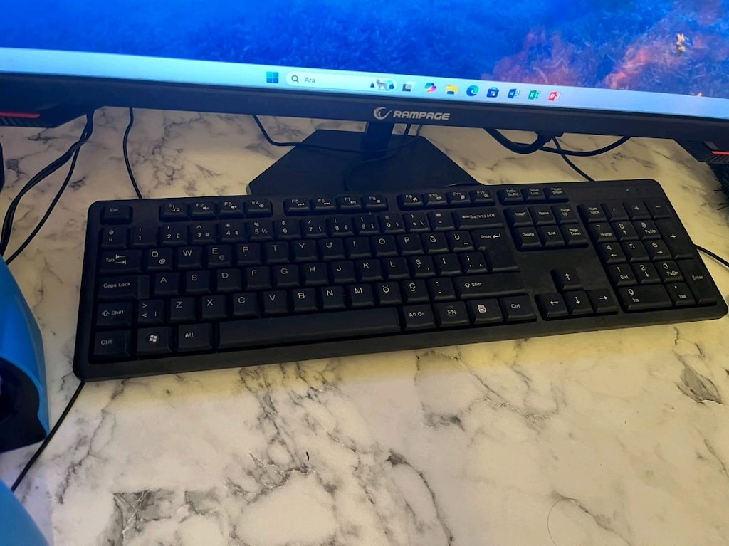ASUS GEFORCE 4060 - 4