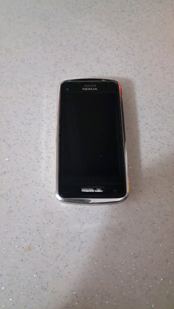 NOKIA C6 01 CEP TELEFONU - 3