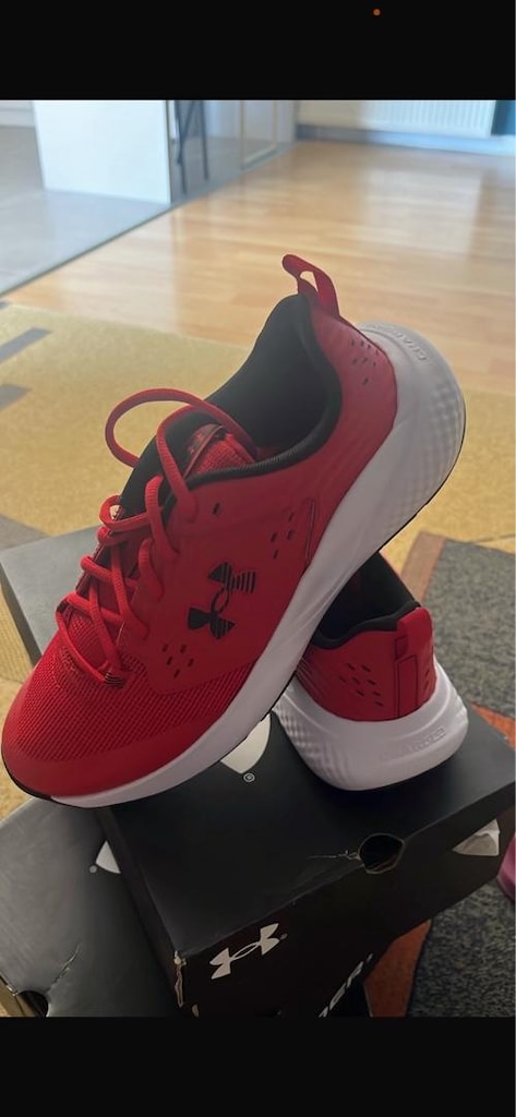 UNDER ARMOUR 44.5 numara spor ayakkabı