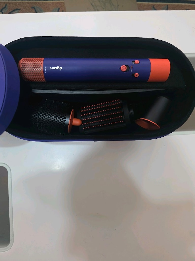 Dyson AirWrap - 3