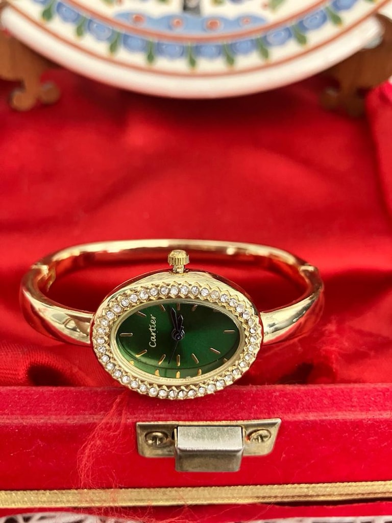 Cartier Altın Tonlu yeşil kadran kelepçe kordon oval kadın saat - 3