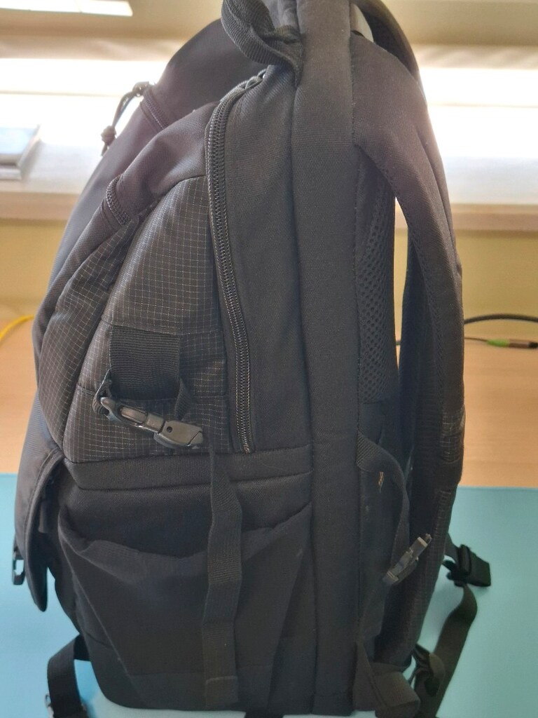 Lowepro Fastpack BP 250 AW II Fotoğraf Makinesi Sırt Çantası - 3