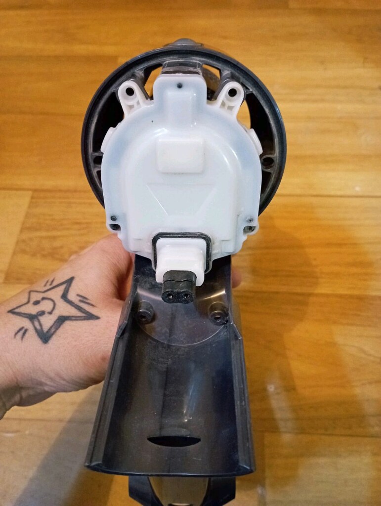 Dyson V15 Sadece Motorlu Gövde Kısmı - 2