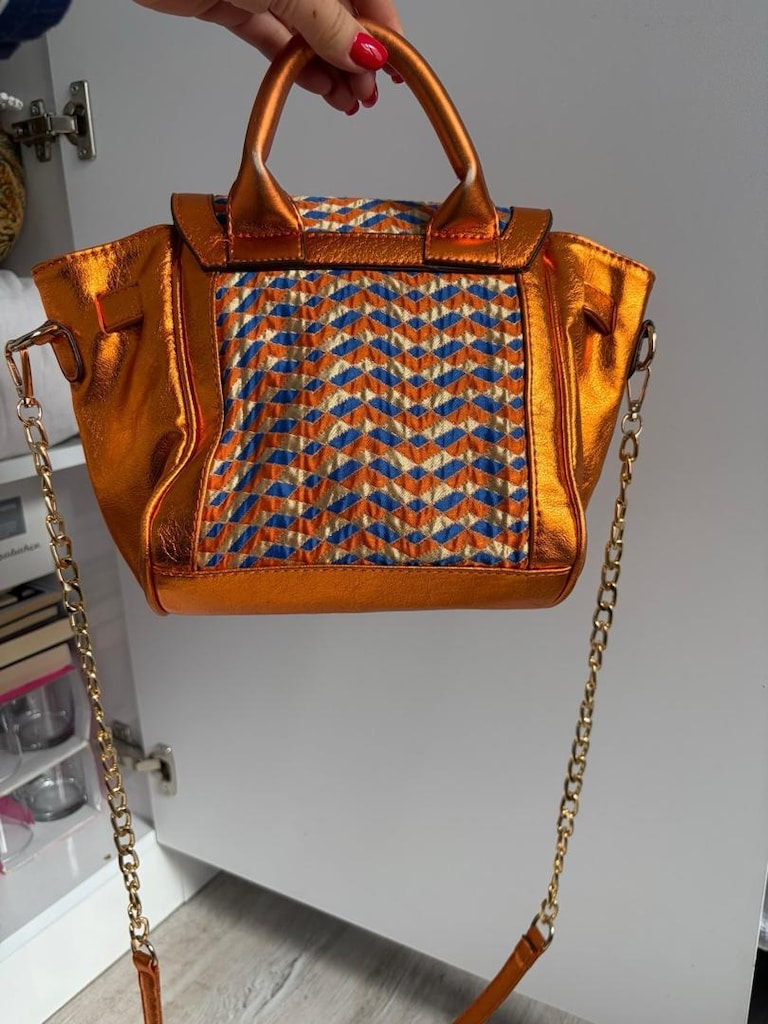 Elle marka metalik çanta - 3