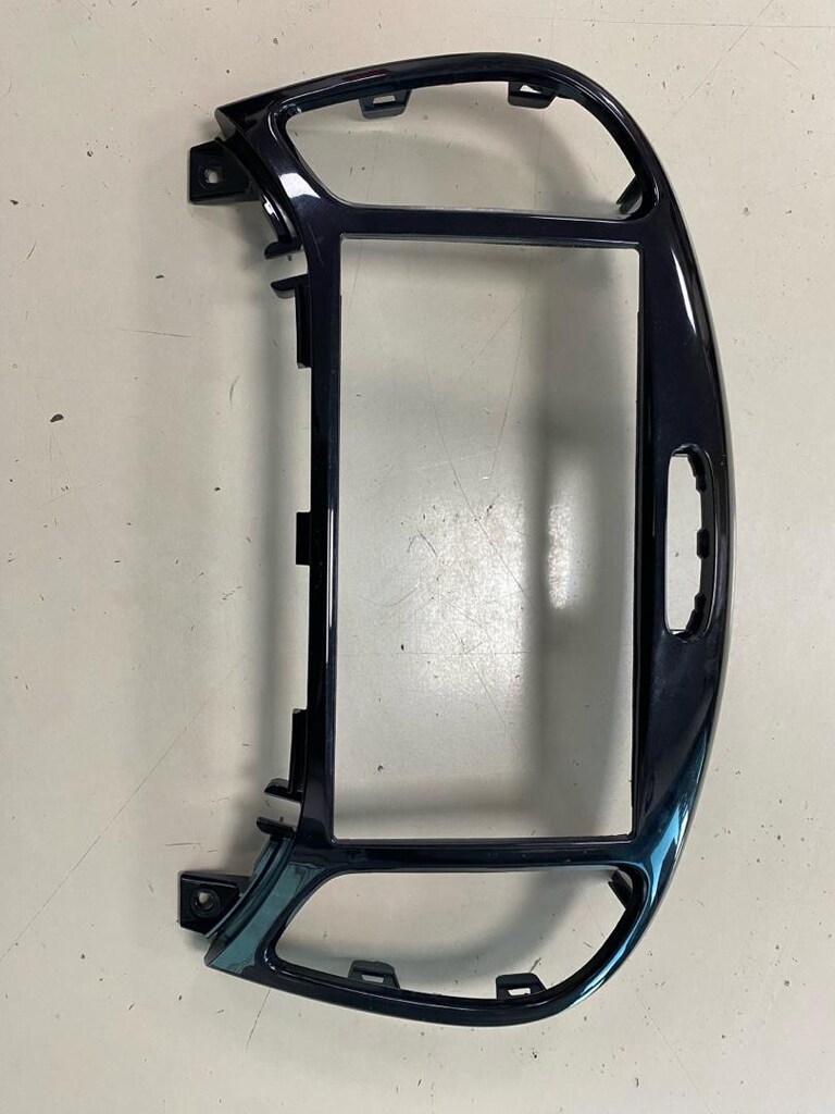 Nissan Juke orjinal teyp çerçevesi - 2