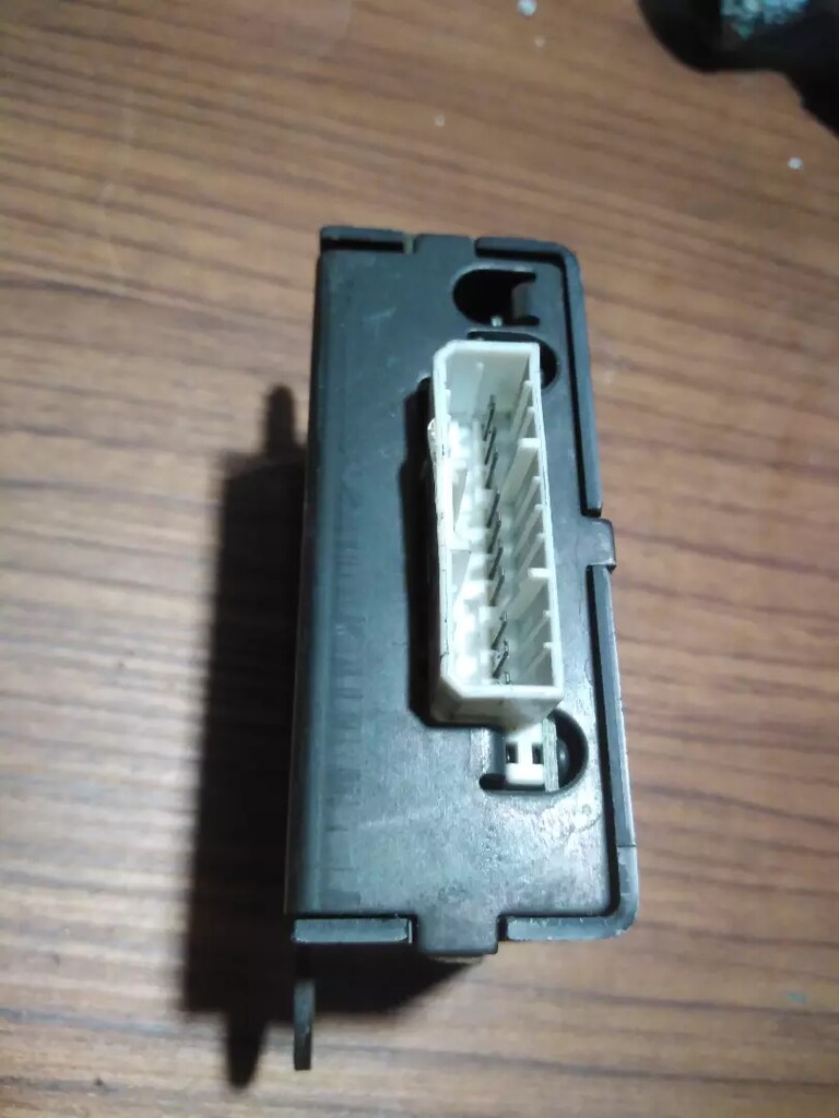 LAND RANGE ROVER P38 KAPI İÇ AMFİ STEREO - 2