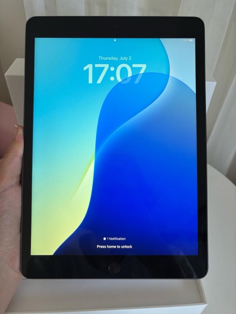 iPad 9. Nesil 64 GB + Apple Pencil Kutulu Temiz