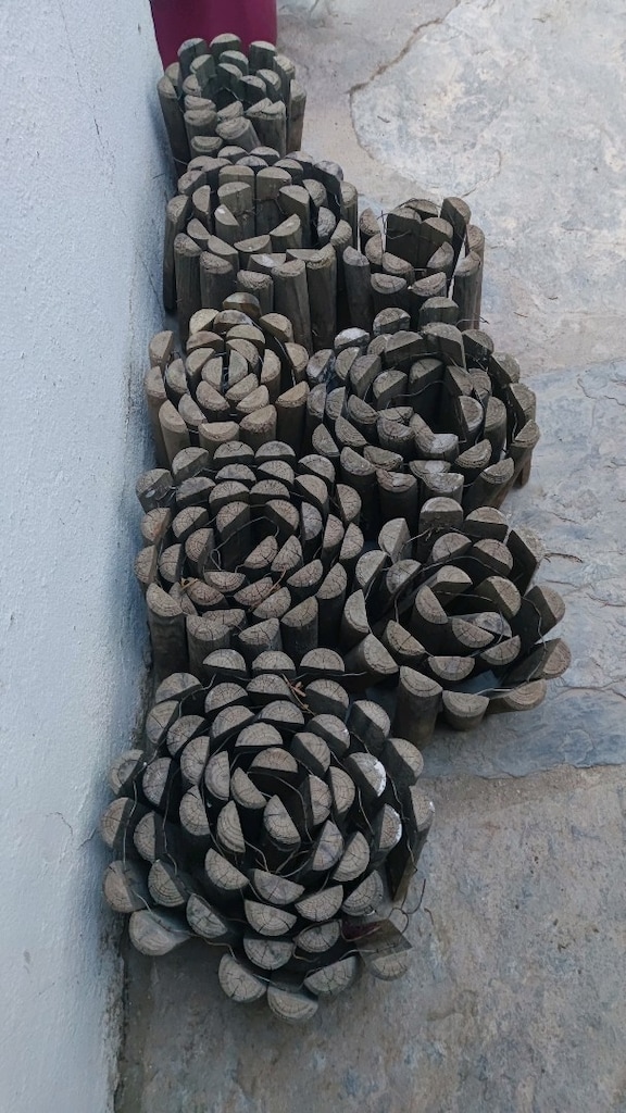 KOÇTAŞ BAHÇE BORDÜRÜ HEPSİ 750 TL - 2