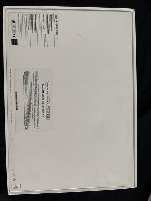 Apple M1 çipli 13 inç Macbook Air 8 gb bellek 512 GB SSD