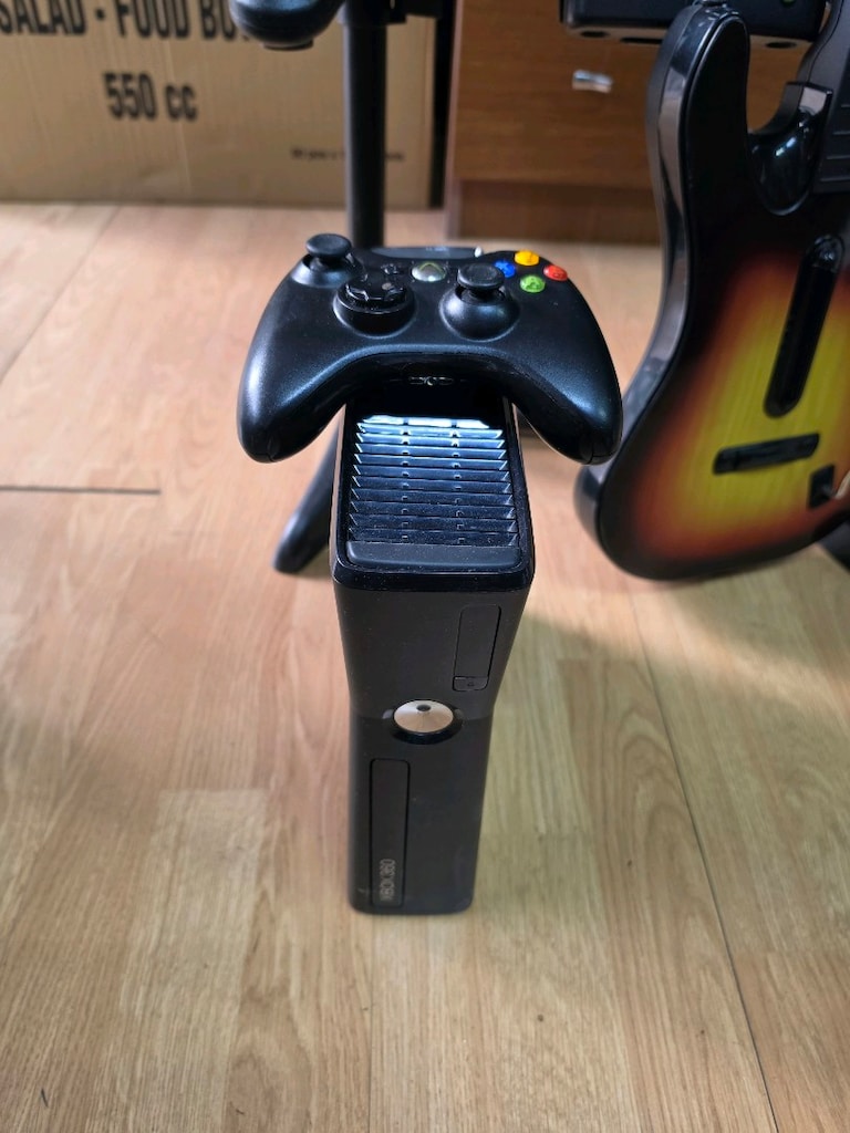 XBOX360 GİTAR HERO SETİ VE XBOX360 SLİM JTAGLI - 3