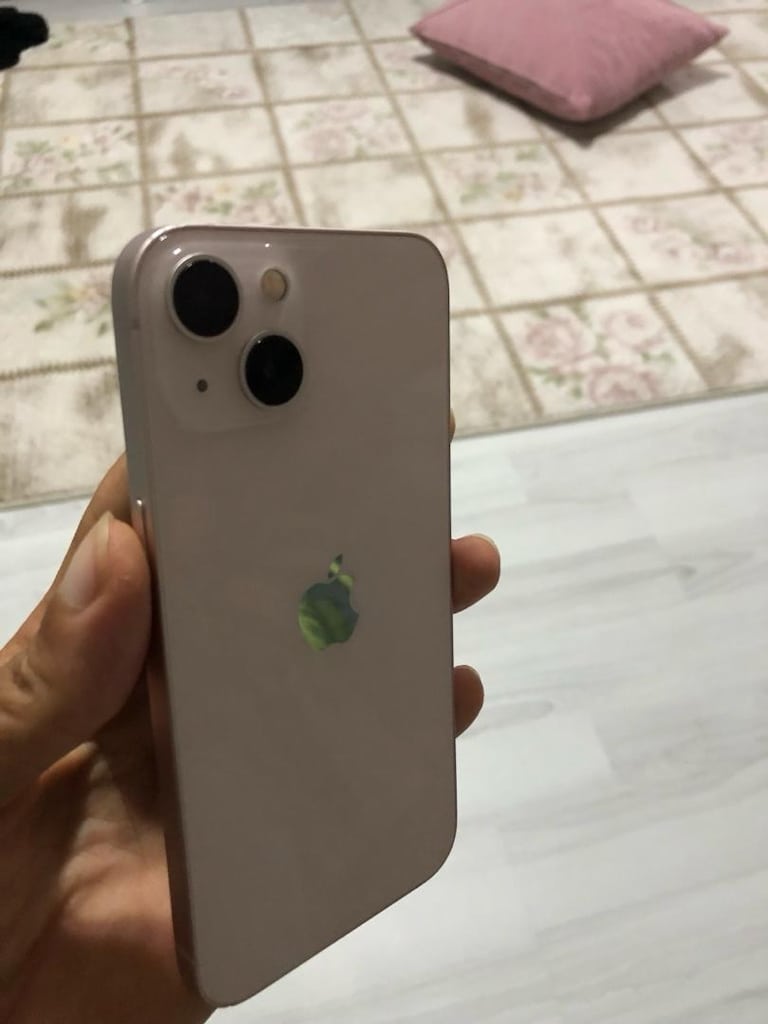 iPhone 13 256GB - 2