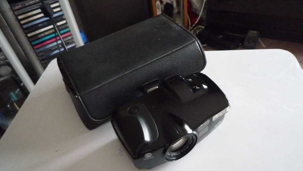 Minolta Riva Zoom 105i Filmli Fotoğraf Makinesi - 3